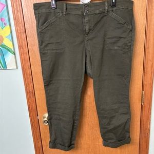 Torrid size 22 crop Aviator pant worn once